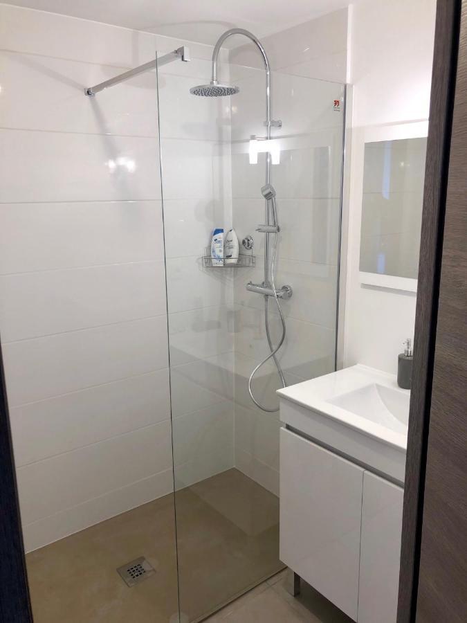 Appartement Neuf, Piscine, Terrasse, Vue Mer. Cannes Luaran gambar